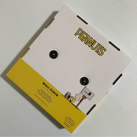 Peanuts Snoopy Analog Wall Clock-NIB - Picture 4 of 5